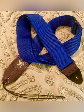 Ernie Ball Guitar Strap w/Leather Ends